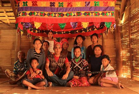 The T'Boli Tribe.pdf by Manzano Djion .